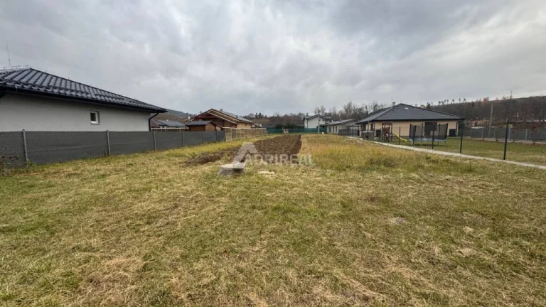 NOVÁ CENA:Stavebný pozemok s IS Sp. Hrhov-Levoča;1001 m2; 90