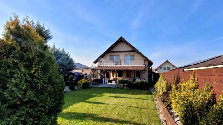 PREDAJ: Rodinný dom Hviezdoslavov 150 m2; pozemok 684 m2