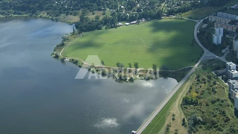 PREDAJ: Stav.pozemok o výmere 886m2, Zvolen, 98.000€