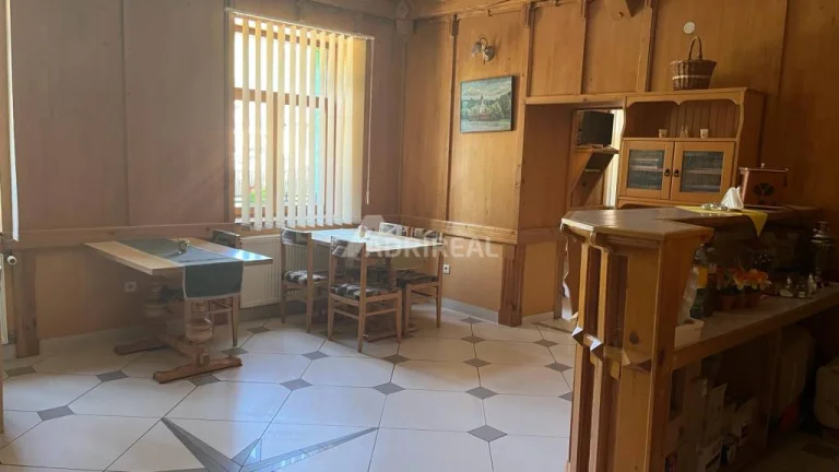 PREDAJ: Penzión Čierny Balog, CENA DOHODOU