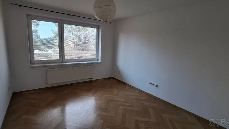 3-izbový nezariadený byt s terasou v Trenčíne