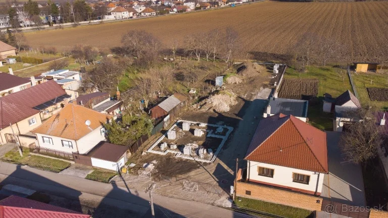 NOVOSTAVBY ČEĽADINCE