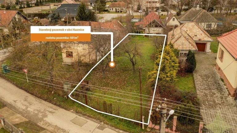 Exkluzívne na predaj stavebný pozemok v obci Kuzmice, okres
