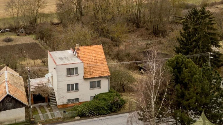 Dvojgeneračný rodinný dom v obci Balog nad Ipľom