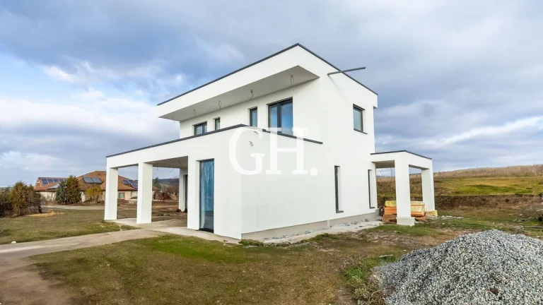 REZERVOVANÉ - ŠTÝLOVÝ DREVODOM V NOVÝCH ROZHANOVCIACH – MODE