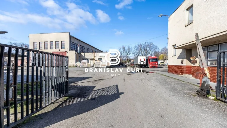NA PREDAJ AREÁL V SEČOVCIACH