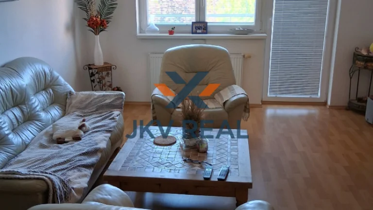 Na prenájom 2 izbový byt v Bratislave časť Záhorská Bystrica