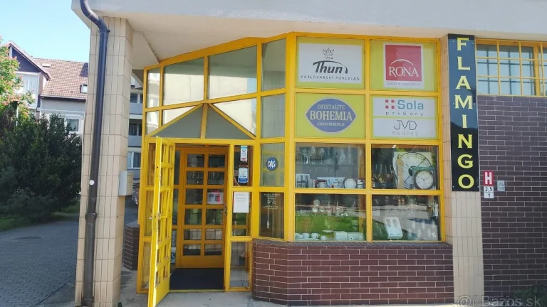 🏢 Obchodný priestor na prenájom – Malé námestie, Malacky