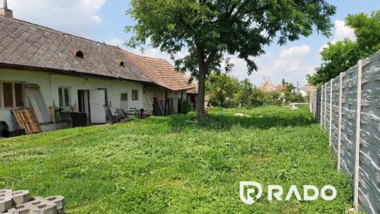 RADO | Na predaj starý dom a STAVEBNÝ POZEMOK až 1112 m2, Le