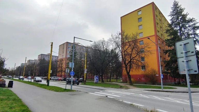 Predaj 4-izbový byt Žilina – Hliny 7 – Hlinská ulica