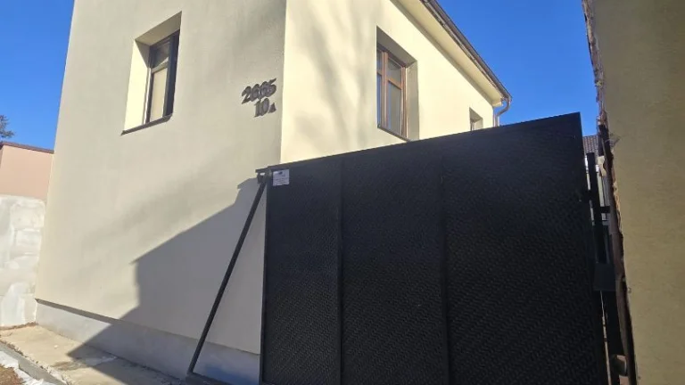 DELTA - Rodinný dom s bytovými a nebytovými priestormi v his