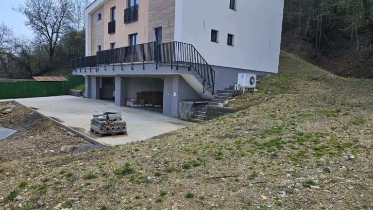 HOTOVÝ SKOLAUDOVANÝ RODINNÝ DOM na KĽÚČ, KOŠICE - MYSLAVA