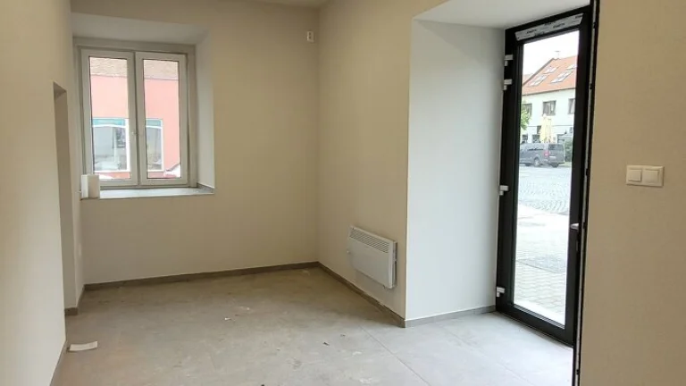 Centrum mesta Zlate Moravce 16m2