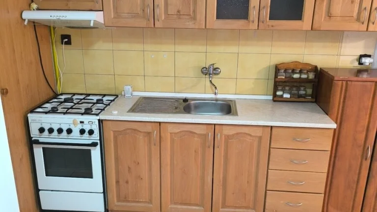 Prenájom 1 izbového bytu v rodinnom dome časť Veľká Lehôtka