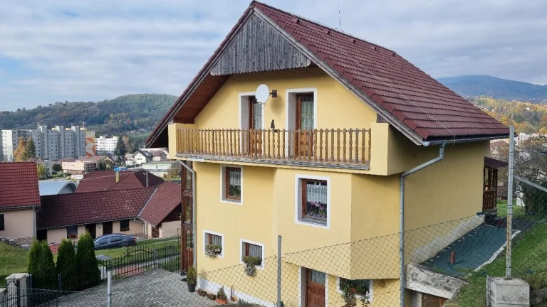 Hriňová ako na dlani - priestranný rodinný dom