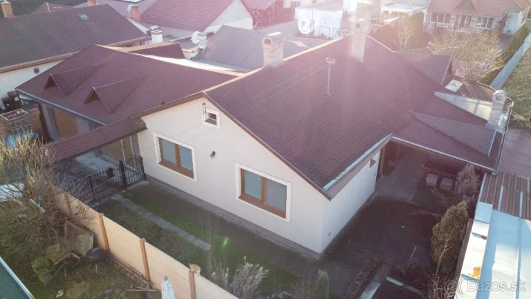 Bývanie blízko centra mesta – rodinný dom v Lučenci