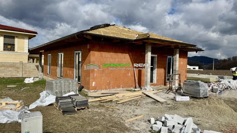Predaj rodinný dom, 4-izb. bungalov, 120 m2, Nižná Šebastová