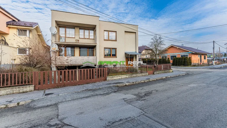 Predaj RD - horné podlažie, 105 m2, záhrada 300 m2, Prešov