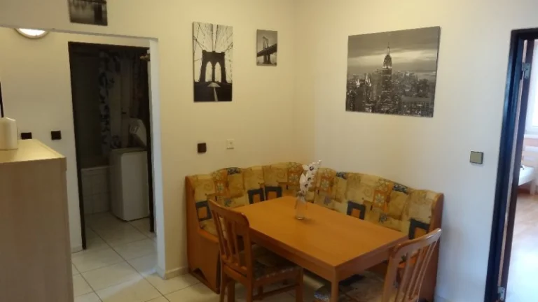 4 izbový byt na začiatku Petržalky, 4 NEPRIECHODNÉ SPÁLNE