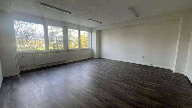 Kancelárske priestory na prenájom, Sever