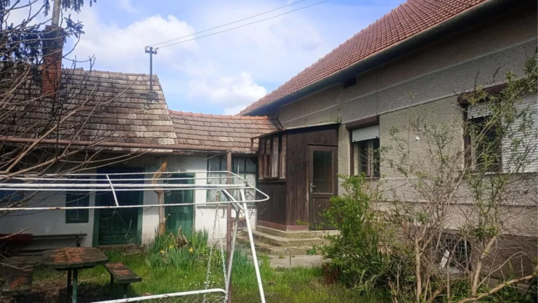 RODINNÝ DOM : : GBELCE : : 6.783 m2 pozemok