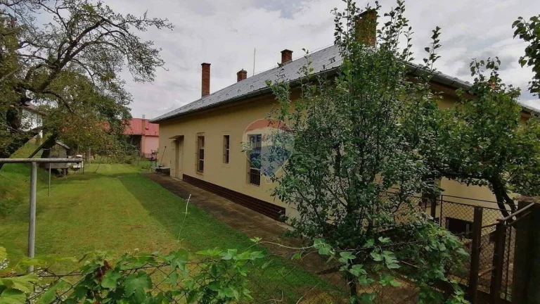 Šesťizbový rodinný dom v Lovinobani