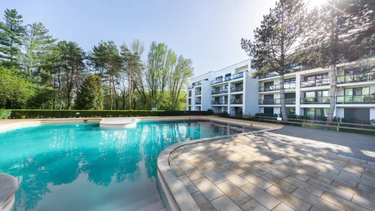 MIKELSSEN - Na predaj 3 izbový apartmán v krásnom prostredí