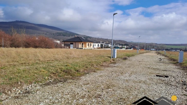 Stavajte ihneď - Štitáre