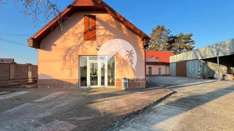 Reality KOMPLEX s.r.o. Vám ponúka na predaj PRIEMYSELNÝ AREÁ