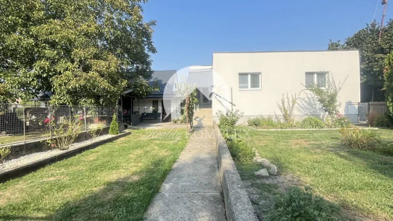 Reality KOMPLEX s.r.o. Vám ponúka na predaj 3 izbový rodinný