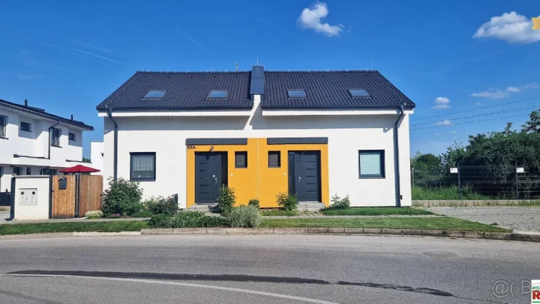 Senec-4 izb. rodinný dom v pôvodnej časti mesta