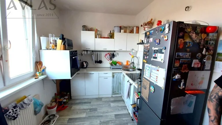 3.izbový byt s loggiou v blízkosti OC MAX