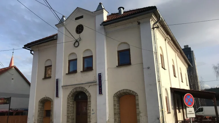 Prenajmeme/predame byvalu synagogu v Tvrdosine