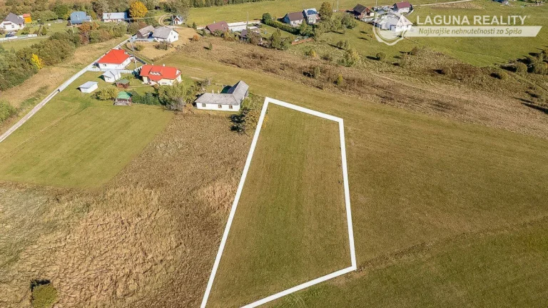 Atraktívny rekreačný pozemok (2221 m2) Tretí Hámor