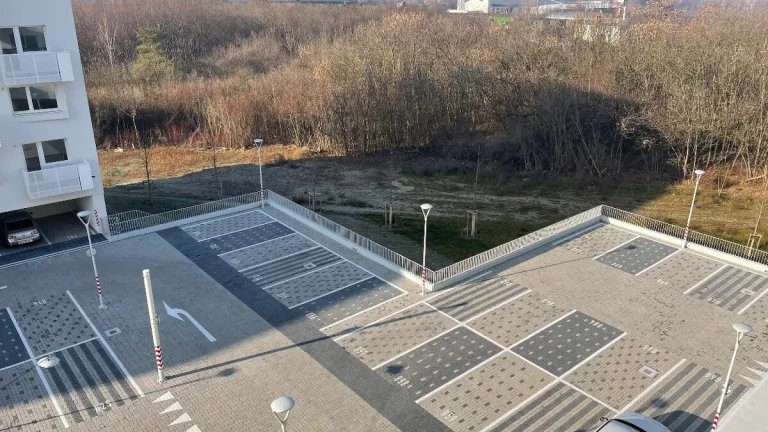 Ovocné sady- Parkovacie státie na prenájom