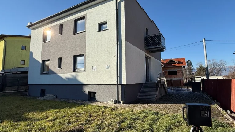 DVOJGENERAČNÝ RODINNÝ DOM, KEŽMAROK