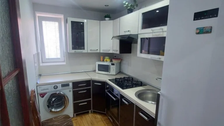 3 izbový tehlový byt Zváračská - Komárno