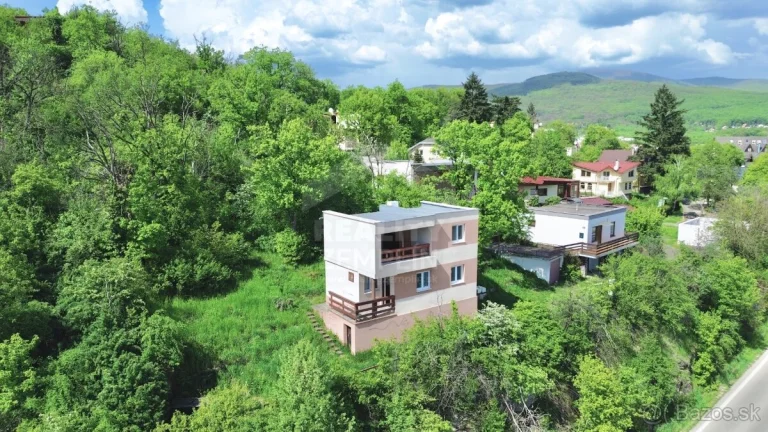 Chata pri najkrajšej pláži na Šírave