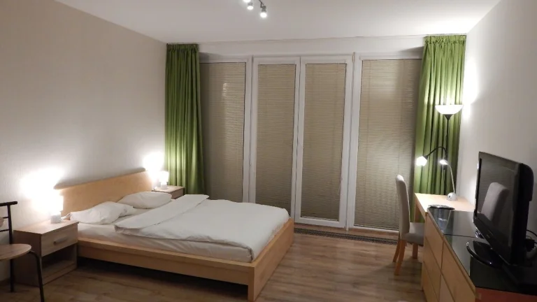 1-izbový byt s vlastným parkoviskom v Žiline,Vlčince III.