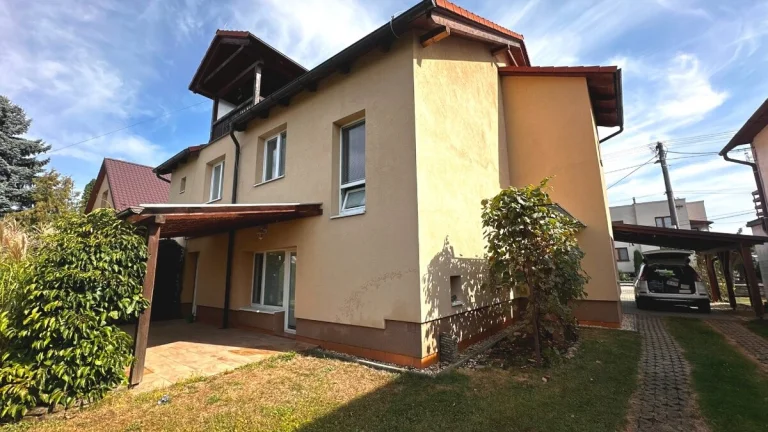 PREDAJ rodinný dom s veľkým pozemkom vo Veľkom Šariši