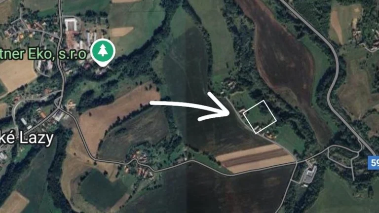 Pozemok 5196 m² v zastavanej časti Slatinské Lazy