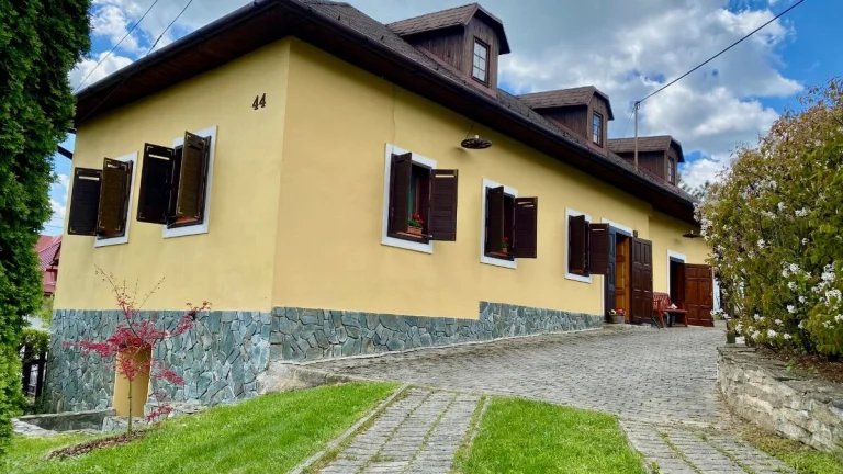 Krásna chalupa v Levočských vrchoch - obec Pavľany