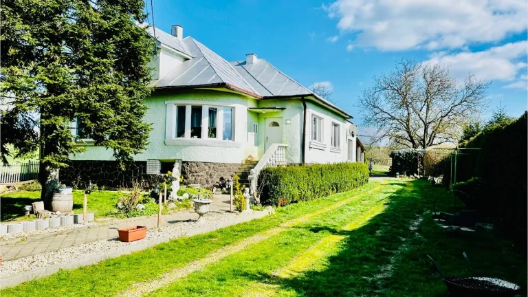 NÁDHERNÝ rodinný dom 4 703 m2, VT Nižný Hrabovec