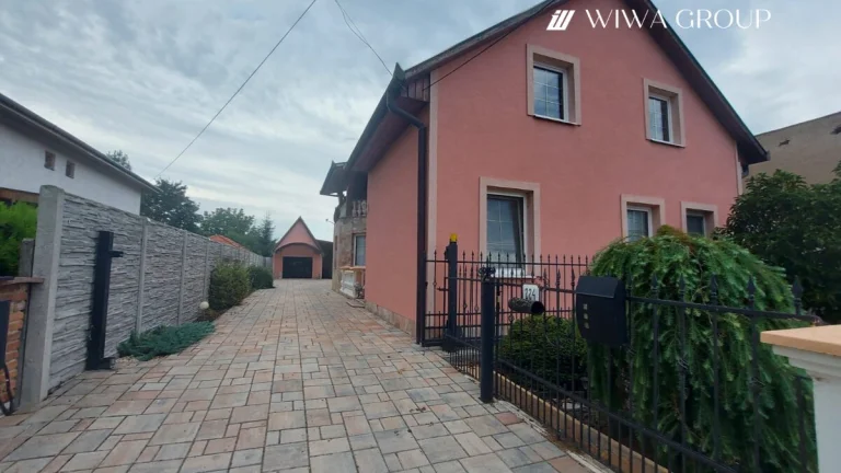 Poschodový rodinný dom na predaj v obci Salka