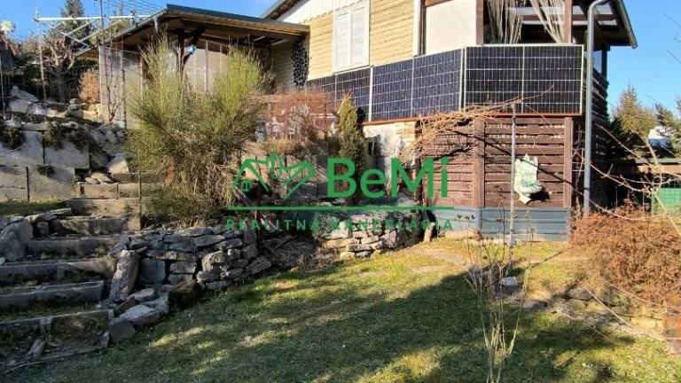 Chata Mojšova Lúčka, okres Žilina, 512m2 151-13-PEMO E