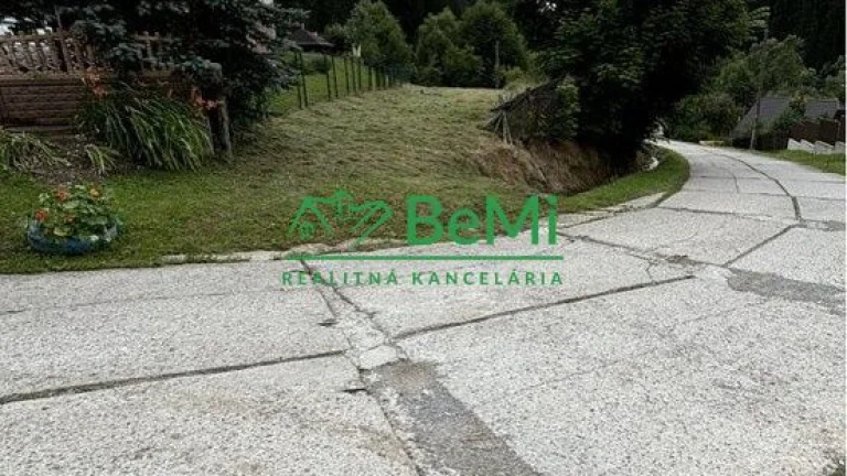Pozemok Staškov, okres Čadca, 389m2 136-14-PEMOa