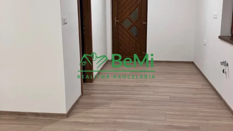 Predaj 3 izbový byt Rajecká Lesná, okres Žilina /52,1m2/ 0