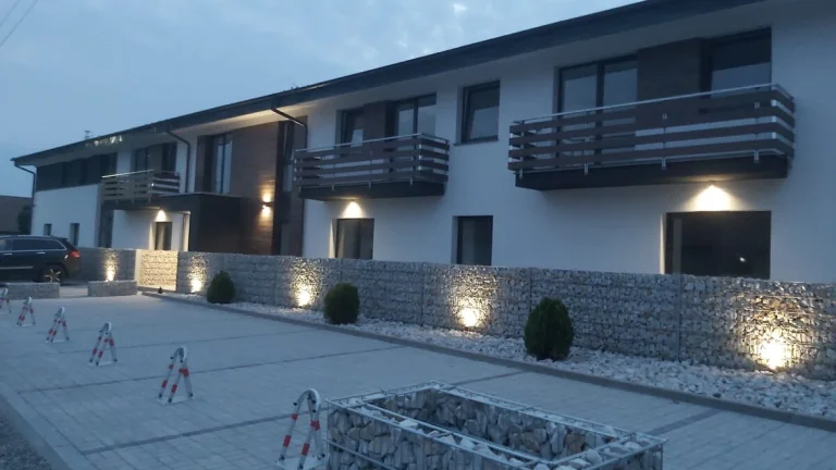 NOVÉ MEZONETƳ S VEĽKOU TERASOU