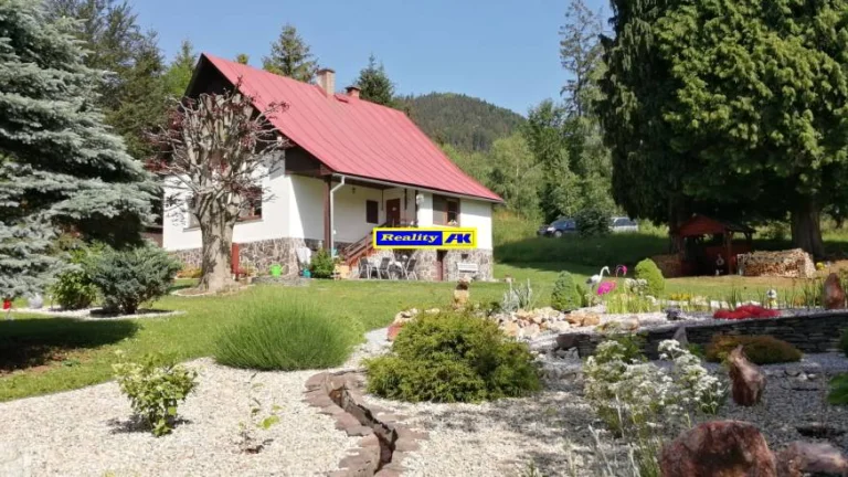 Rodinný dom a pozemok na predaj Martin Stráne