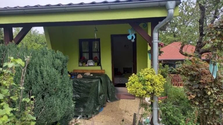 Hľadám na predaj záhradu s chatkou